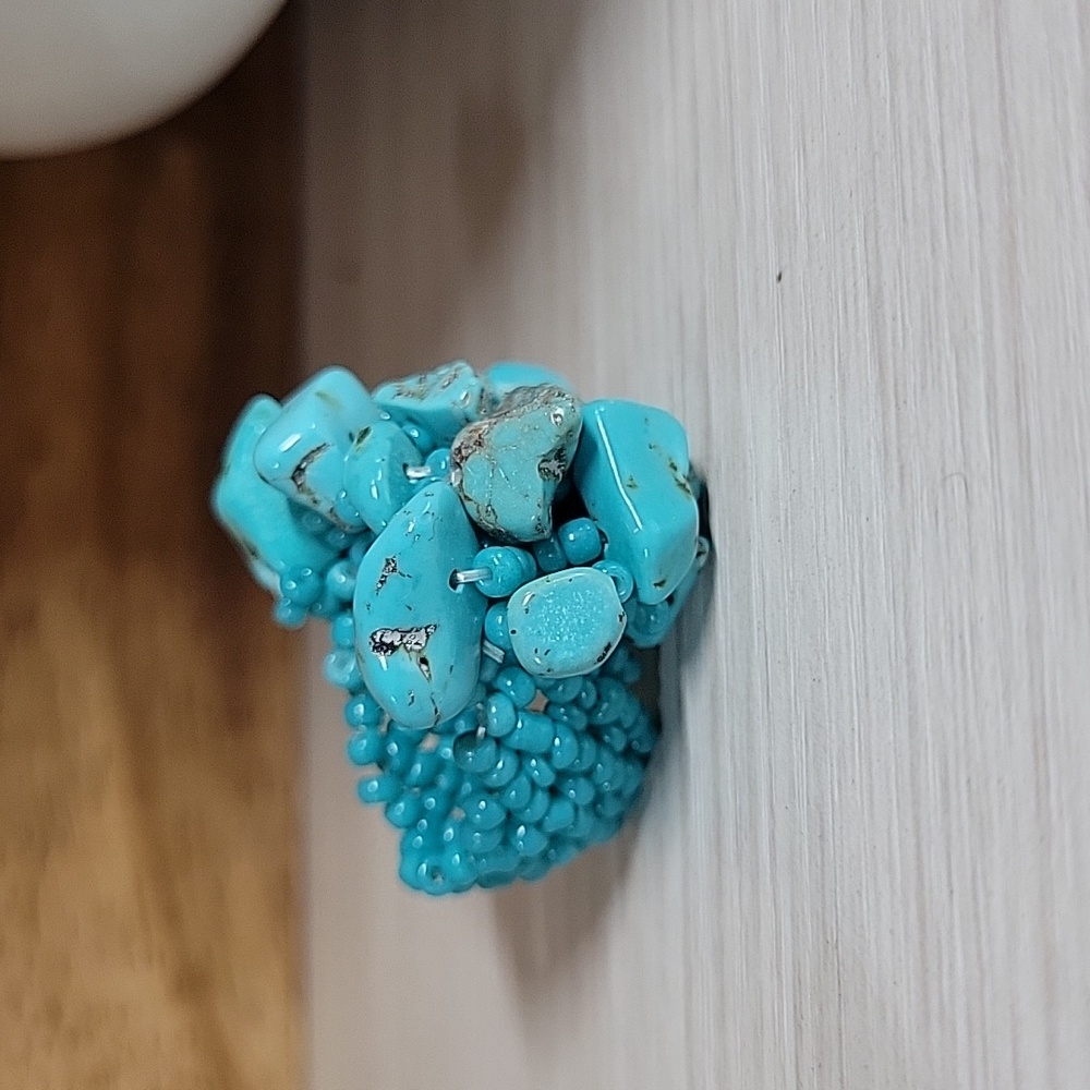TURQUOISE HOWLITE BEADED RING - Picture 5 of 6